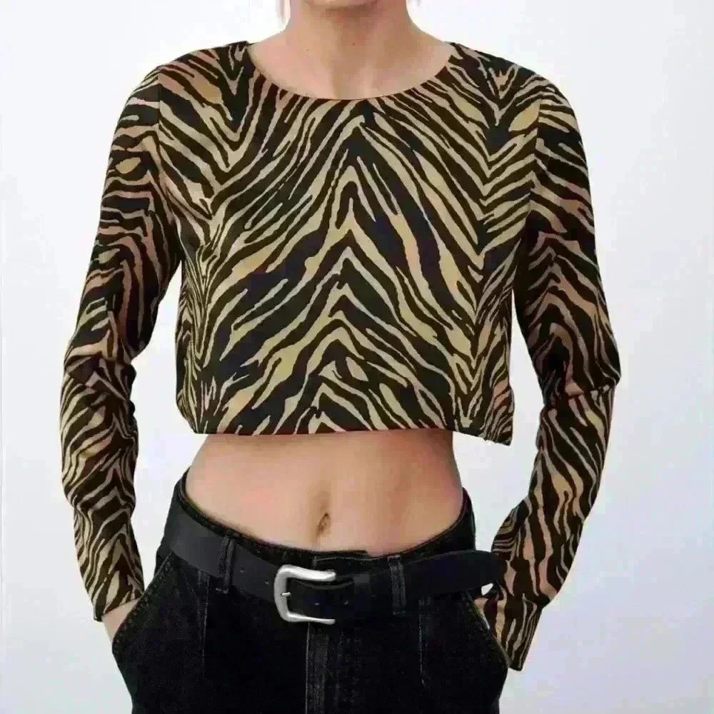 Zara Women's CropTop Blouse Black Brown Animal Print Back Chain Size Small - Picture 2 of 13
